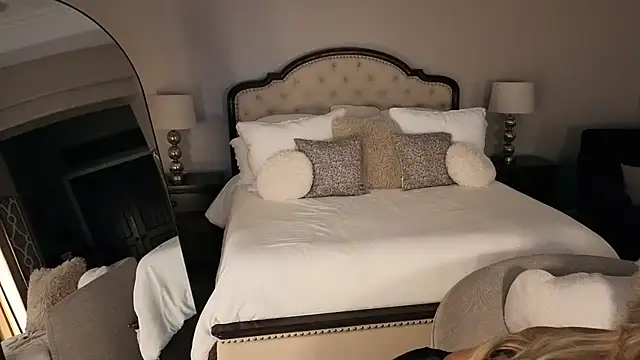 Hot Wife Amber online show from 06/19/26, 06:34
