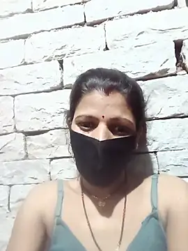 Divya-11431 online show from 05/31/26, 06:09