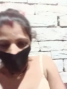Divya-11431 online show from 06/18/26, 04:00