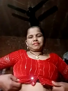 Snapshot of Pooja_sahu chatting on 03/18/26, 04:32 Pooja sahu online show from 03/18/26, 04:32