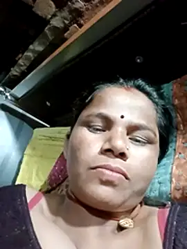 Snapshot of Pooja_sahu chatting on 04/01/26, 03:20 Pooja sahu online show from 04/01/26, 03:20