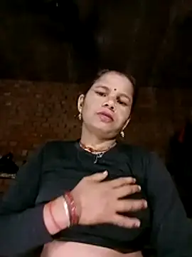 Snapshot of Pooja_sahu chatting on 04/02/26, 07:44 Pooja sahu online show from 04/02/26, 07:44