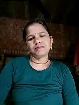 Snapshot of Pooja_sahu chatting on 04/07/26, 05:57 Pooja sahu online show from 04/07/26, 05:57