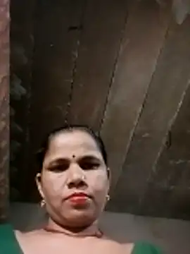 Snapshot of Pooja_sahu chatting on 04/10/26, 03:50 Pooja sahu online show from 04/10/26, 03:50