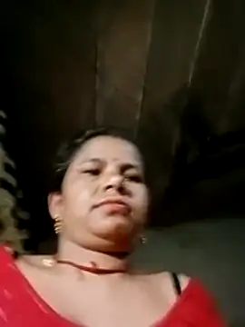 Snapshot of Pooja_sahu chatting on 04/15/26, 10:21 Pooja sahu online show from 04/15/26, 10:21