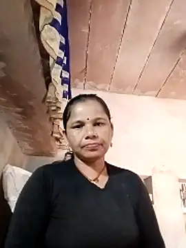 Snapshot of Pooja_sahu chatting on 04/17/26, 08:28 Pooja sahu online show from 04/17/26, 08:28