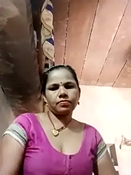 Snapshot of Pooja_sahu chatting on 05/16/26, 06:54 Pooja sahu online show from 05/16/26, 06:54