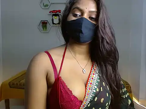 Hotginni4 online show from 06/15/26, 04:20