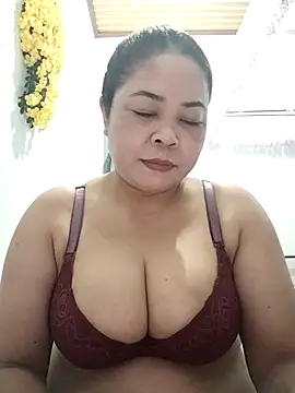 Snapshot of Baby-bigtits2026 chatting on 03/25/26, 01:50 Baby-bigtits2026 online show from 03/25/26, 01:50
