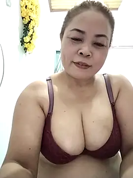 Snapshot of Baby-bigtits2026 chatting on 03/29/26, 05:29 Baby-bigtits2026 online show from 03/29/26, 05:29