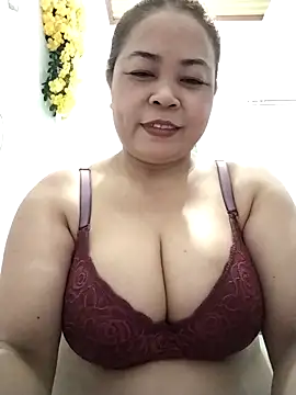 Snapshot of Baby-bigtits2026 chatting on 04/11/26, 10:19 Baby-bigtits2026 online show from 04/11/26, 10:19