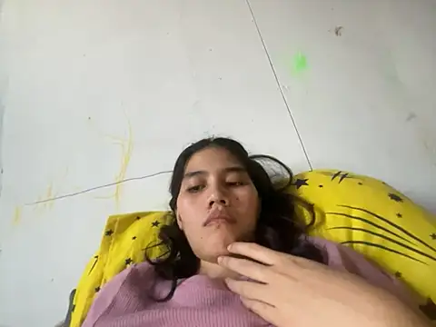 Sweetiebabe25 online show from 06/07/26, 04:38