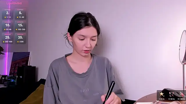 Snapshot of miabellee_ chatting on 02/20/26, 12:29 miabellee online show from 02/20/26, 12:29