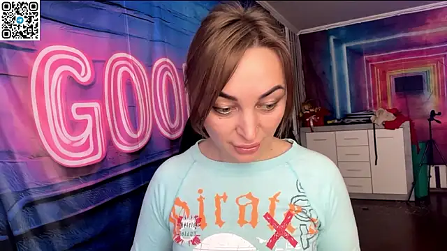 Snapshot of Vellora_ chatting on 03/22/26, 12:30 Vellora online show from 03/22/26, 12:30