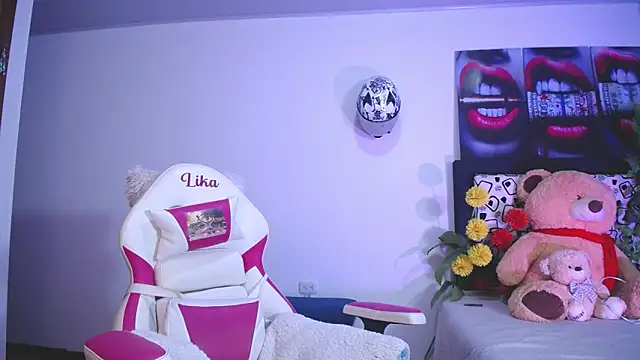 lika little0 online show from 06/13/26, 12:30