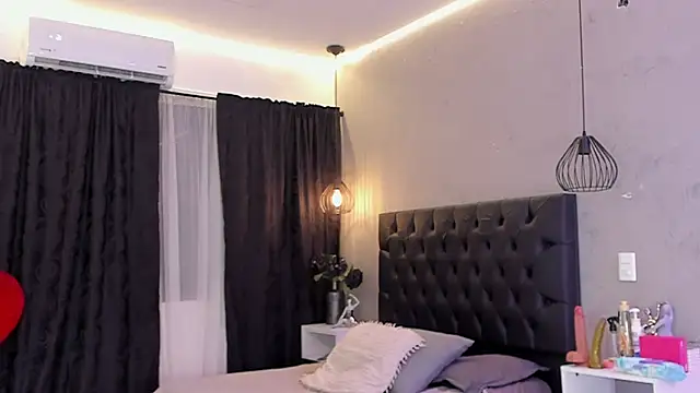 naomi  blair online show from 06/20/26, 03:31