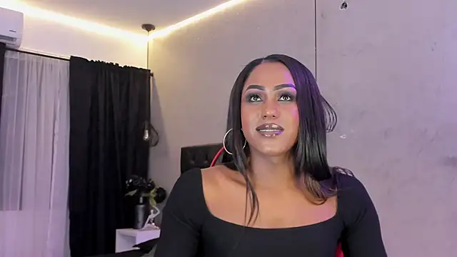 naomi  blair online show from 07/04/26, 03:24