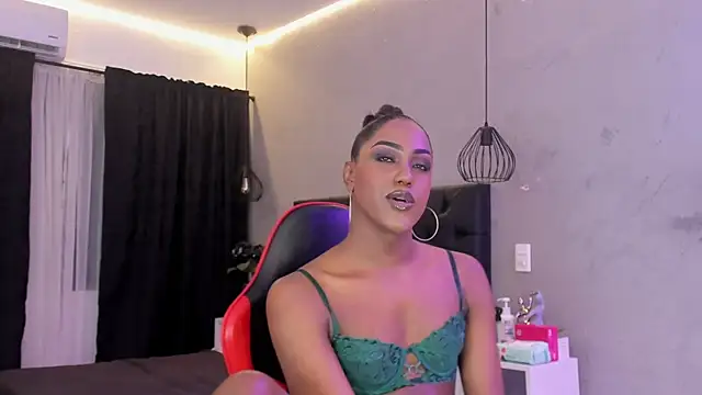 naomi  blair online show from 07/28/26, 03:24