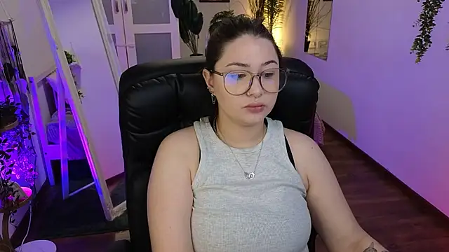vanessaparadiza online show from 07/17/26, 01:18
