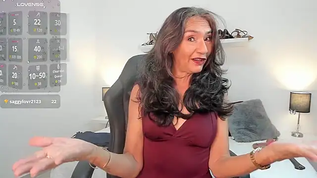 Snapshot of Emma_Mendozaa chatting on 03/27/26, 11:43 Emma Mendozaa online show from 03/27/26, 11:43