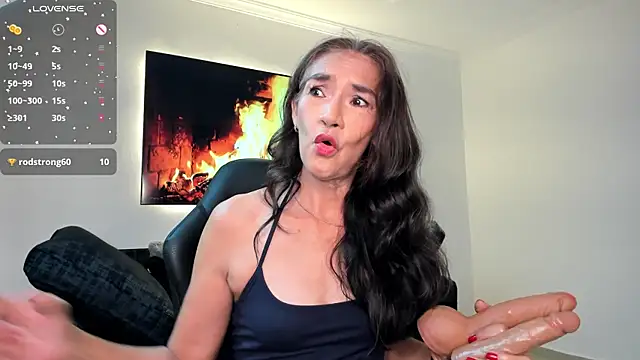 Snapshot of Emma_Mendozaa chatting on 06/05/26, 11:38 Emma Mendozaa online show from 06/05/26, 11:38