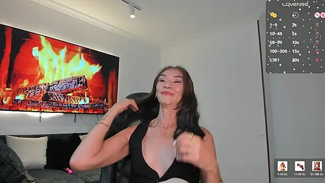 Emma Mendozaa online show from 07/29/26, 11:30