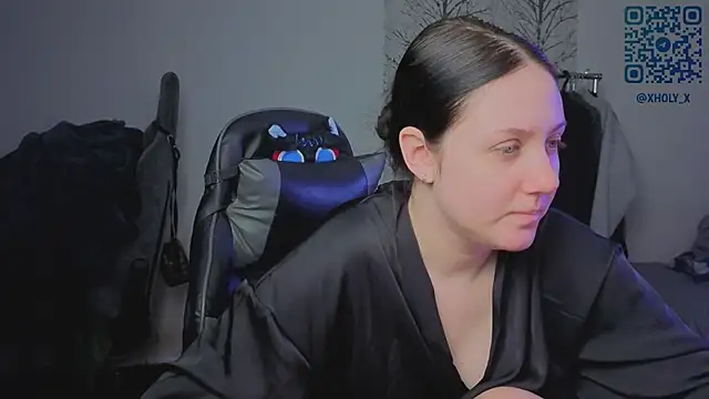 Snapshot of Holy_Kveta chatting on 05/21/26, 03:24 Holy Kveta online show from 05/21/26, 03:24