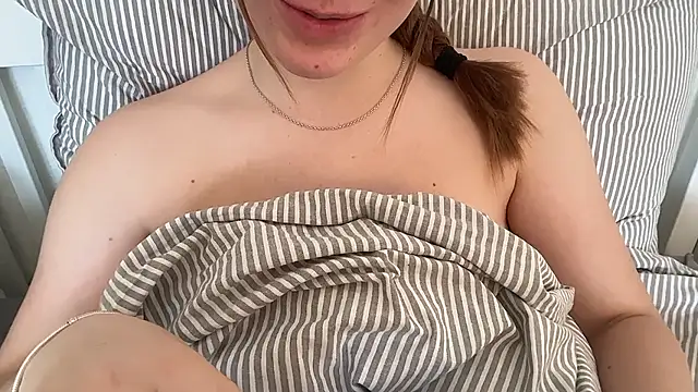 Lucyschickt online show from 06/20/26, 07:11