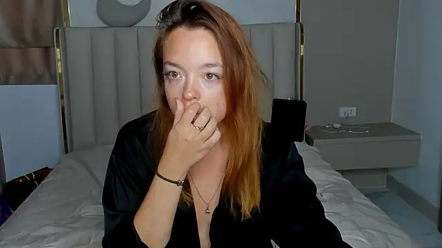 Snapshot of stellaa_quenn chatting on 03/16/26, 12:17 stellaa quenn online show from 03/16/26, 12:17