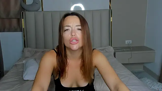 Snapshot of stellaa_quenn chatting on 03/27/26, 12:16 stellaa quenn online show from 03/27/26, 12:16