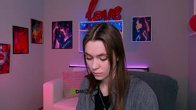 Snapshot of laurenmurrr chatting on 03/06/26, 10:34 laurenmurrr online show from 03/06/26, 10:34