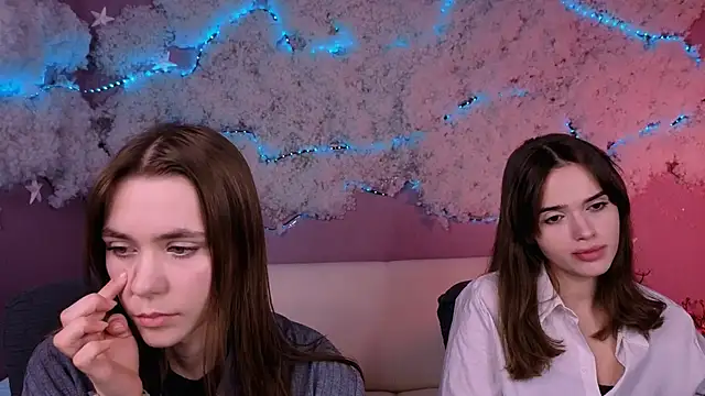 Snapshot of laurenmurrr chatting on 03/28/26, 10:37 laurenmurrr online show from 03/28/26, 10:37