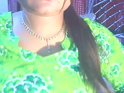 Snapshot of Nusrat_Faria chatting on 04/05/26, 05:10 Nusrat Faria online show from 04/05/26, 05:10