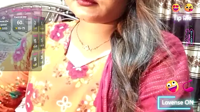 Nusrat Faria online show from 07/15/26, 10:04