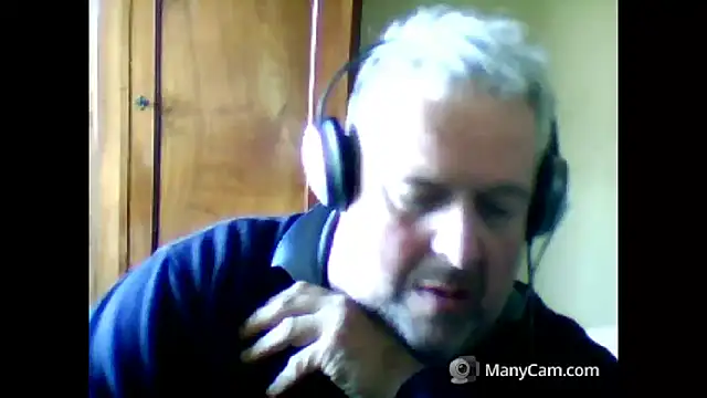 Snapshot of swichcassanesi chatting on 02/25/26, 01:21 swichcassanesi online show from 02/25/26, 01:21