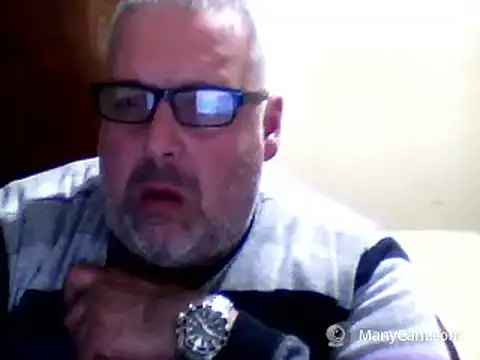 Snapshot of swichcassanesi chatting on 04/15/26, 07:21 swichcassanesi online show from 04/15/26, 07:21
