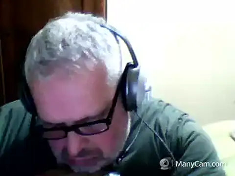 Snapshot of swichcassanesi chatting on 04/19/26, 08:22 swichcassanesi online show from 04/19/26, 08:22