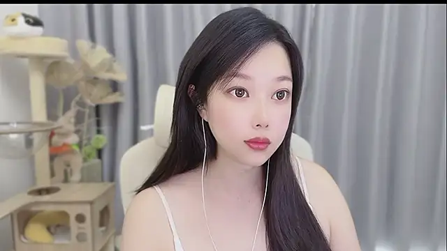 Snapshot of Yumi_yuni chatting on 05/30/26, 01:03 Yumi yuni online show from 05/30/26, 01:03