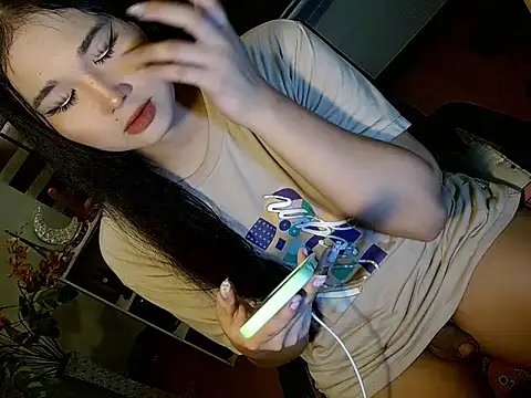 Snapshot of cindysweetcandy chatting on 07/13/26, 12:35 cindysweetcandy online show from 07/13/26, 12:35