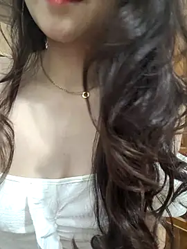 Snapshot of NinaKey chatting on 03/22/26, 03:48 NinaKey online show from 03/22/26, 03:48