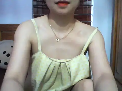 Snapshot of NinaKey chatting on 06/05/26, 09:26 NinaKey online show from 06/05/26, 09:26
