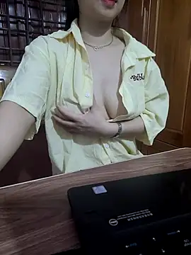 NinaKey online show from 07/23/26, 03:37
