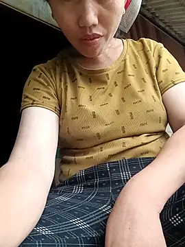 hot-luna- online show from 06/11/26, 04:54