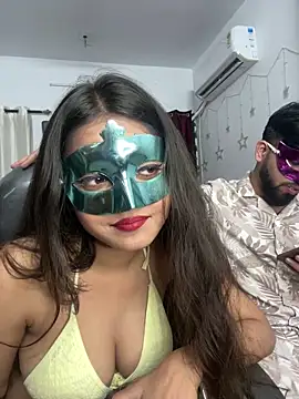 Snapshot of pooja_sexy79 chatting on 03/27/26, 05:34 pooja sexy79 online show from 03/27/26, 05:34