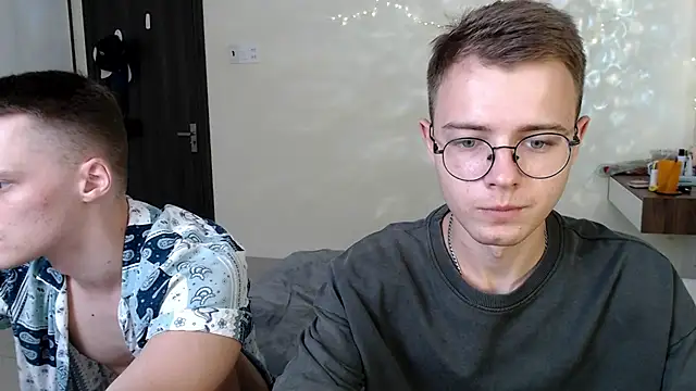 NikiKerryCum online show from 06/15/26, 12:18