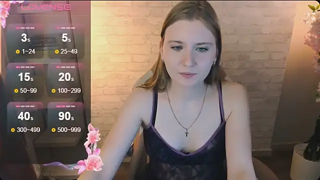 Snapshot of Caroline_Desire_ chatting on 04/20/26, 10:29 Caroline Desire online show from 04/20/26, 10:29