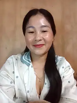 Snapshot of Dunk-namic chatting on 04/11/26, 05:34 Dunk-namic online show from 04/11/26, 05:34