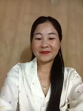 Snapshot of Dunk-namic chatting on 04/19/26, 01:16 Dunk-namic online show from 04/19/26, 01:16