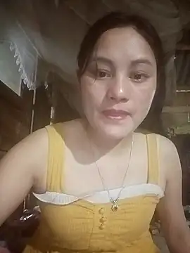 Snapshot of Momo-biki chatting on 05/06/26, 02:08 Momo-biki online show from 05/06/26, 02:08