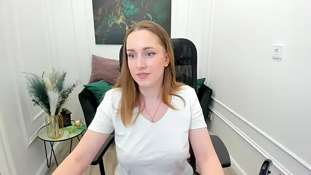 Snapshot of CaseyTerini chatting on 06/05/26, 03:57 CaseyTerini online show from 06/05/26, 03:57